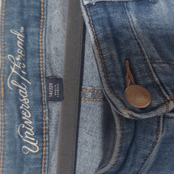 Universal Thread Jean Bundle - Picture 10 of 13